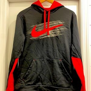 Men’s Nike hooded sweatshirt with embroidered Nike swoosh